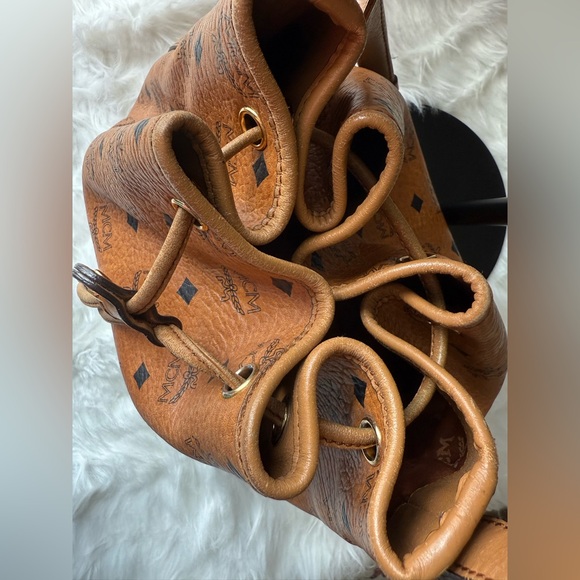 MCM Cognac 2way drawstring bucket bag - Picture 6 of 11